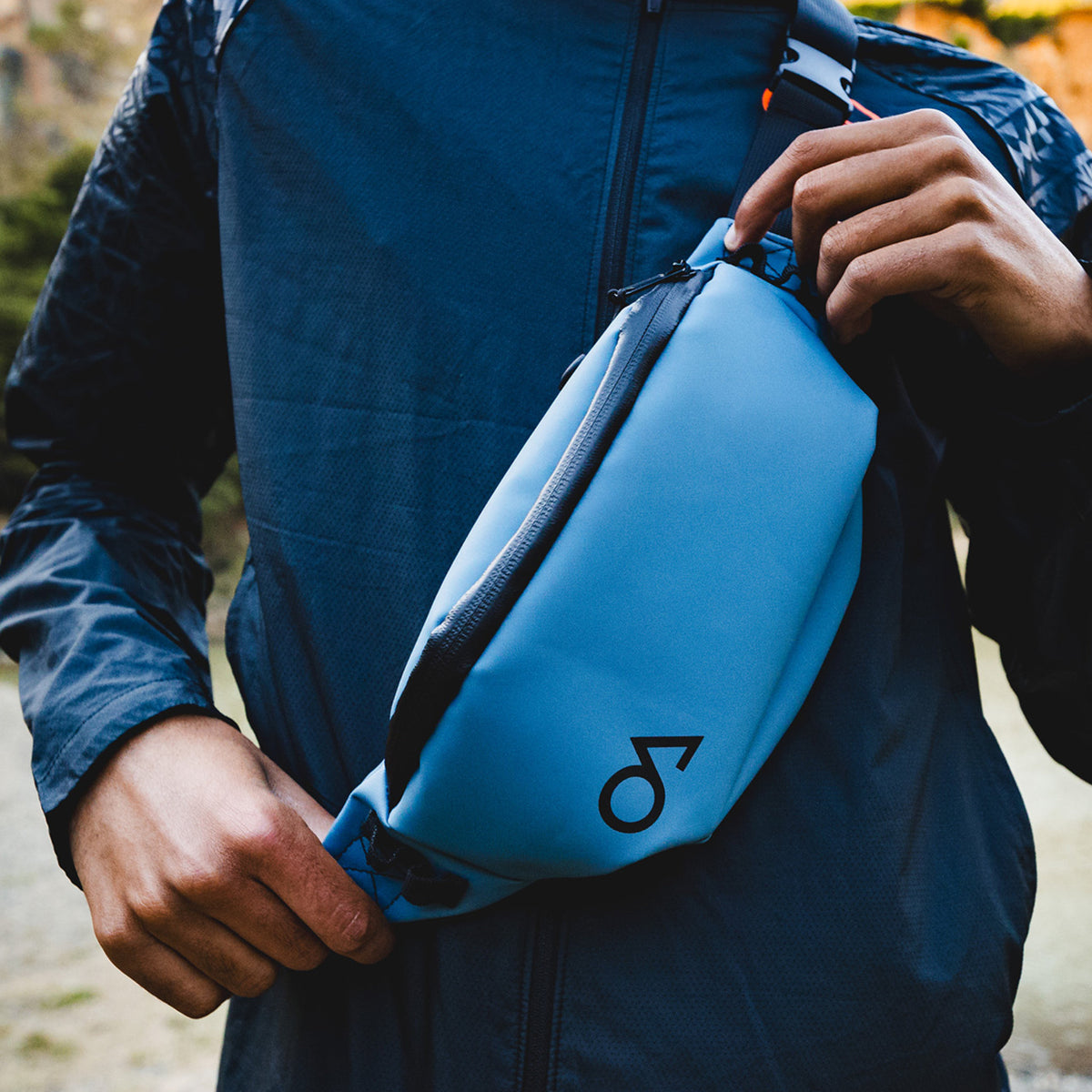 Hybrid Moon Bag